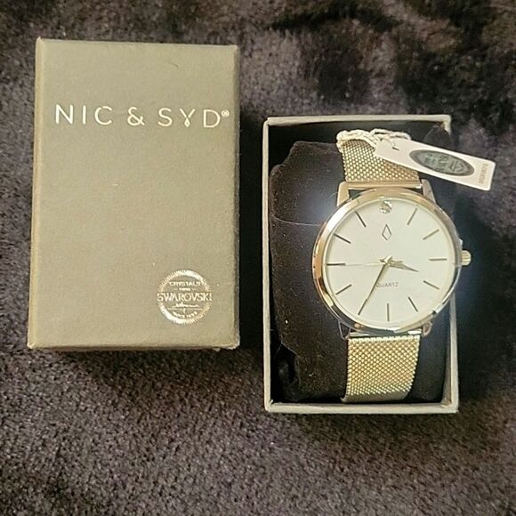 NWT Nic & Syd Large Silver Watch - Picture 1 of 4